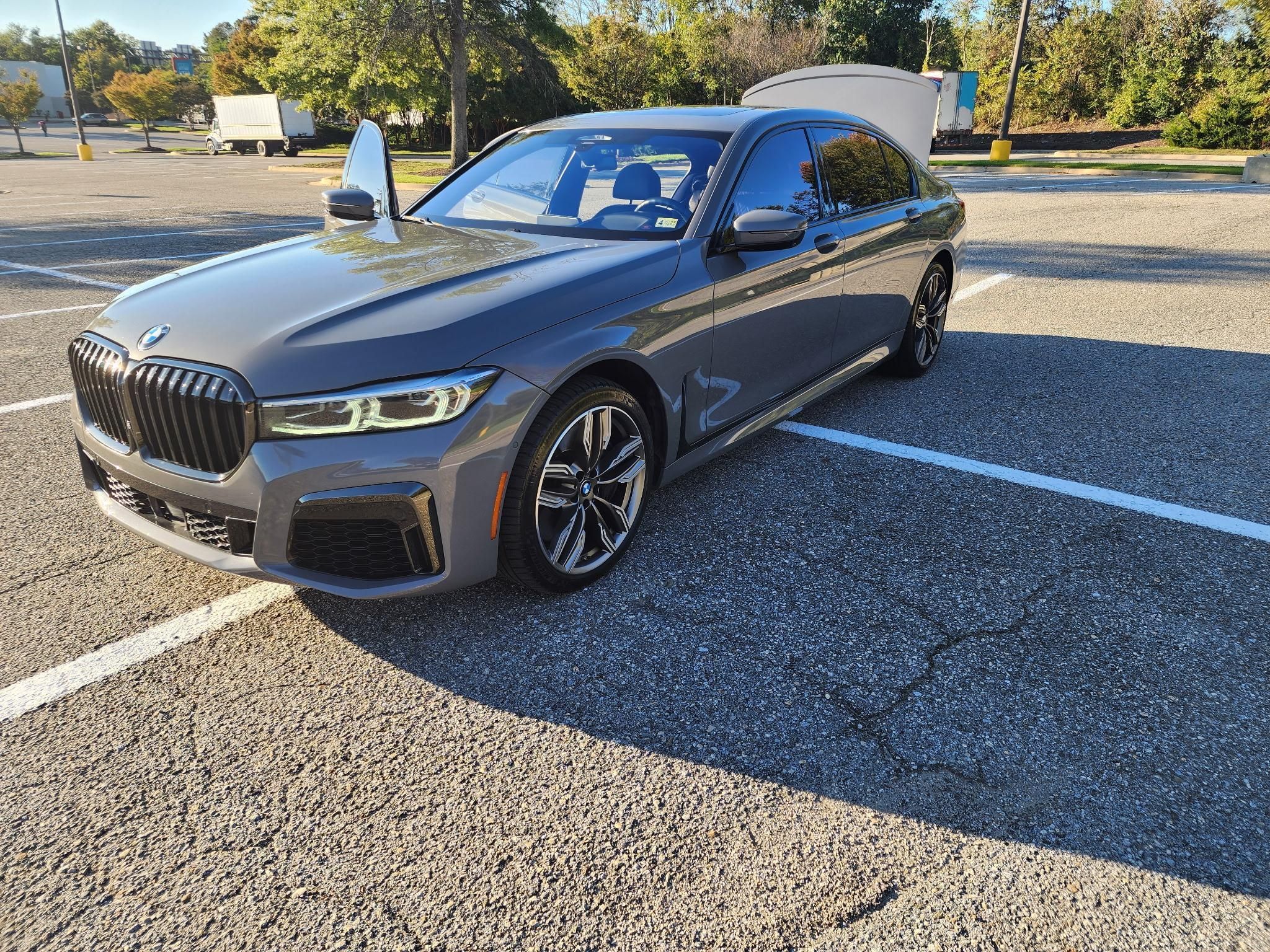 2021 BMW M760i xDrive