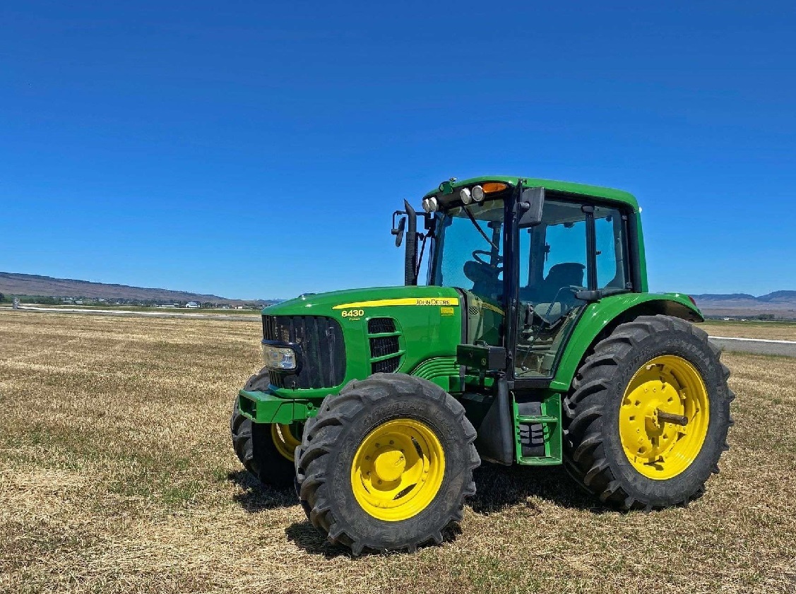 2009 John Deere 6430